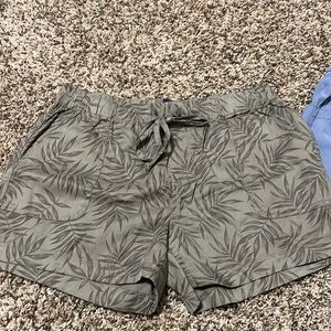 Old navy and gap shorts